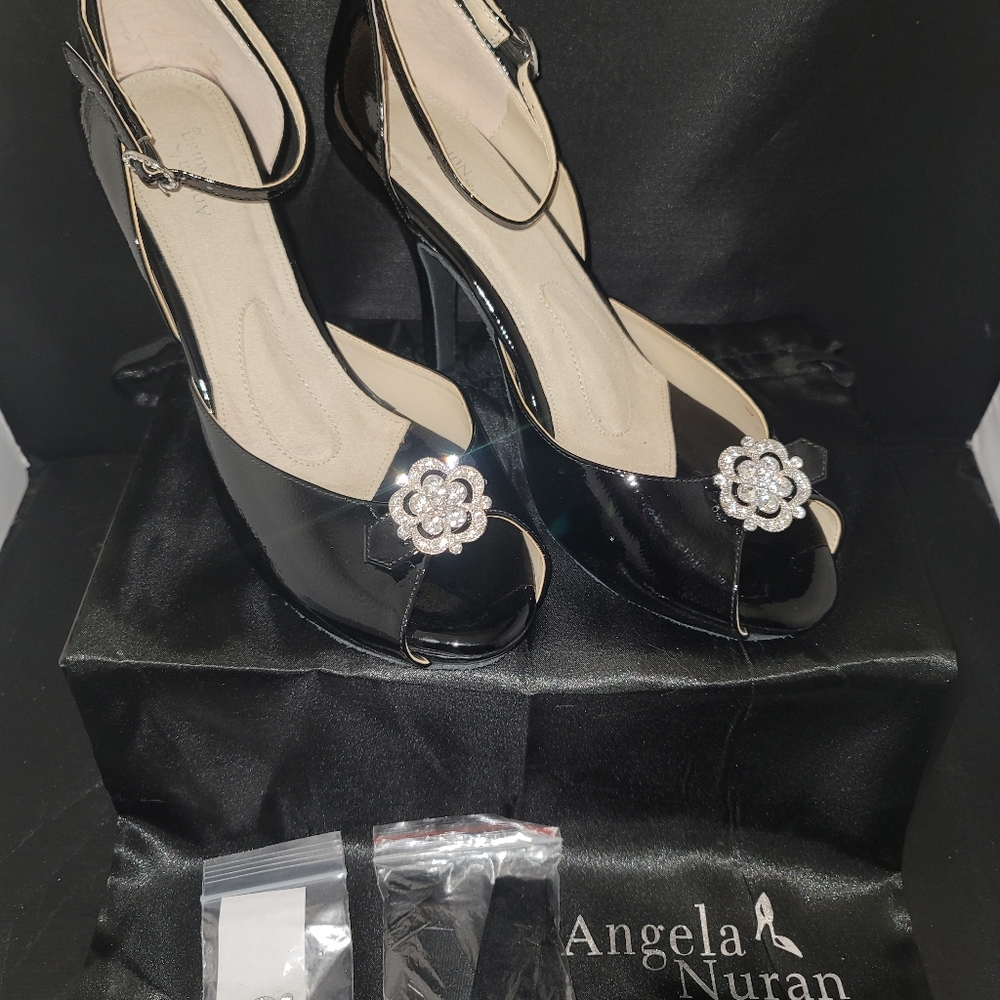 Almost new Angela Nuran Paton Leather Starleta Shoes w/ Dust Cover Xtra Brooch